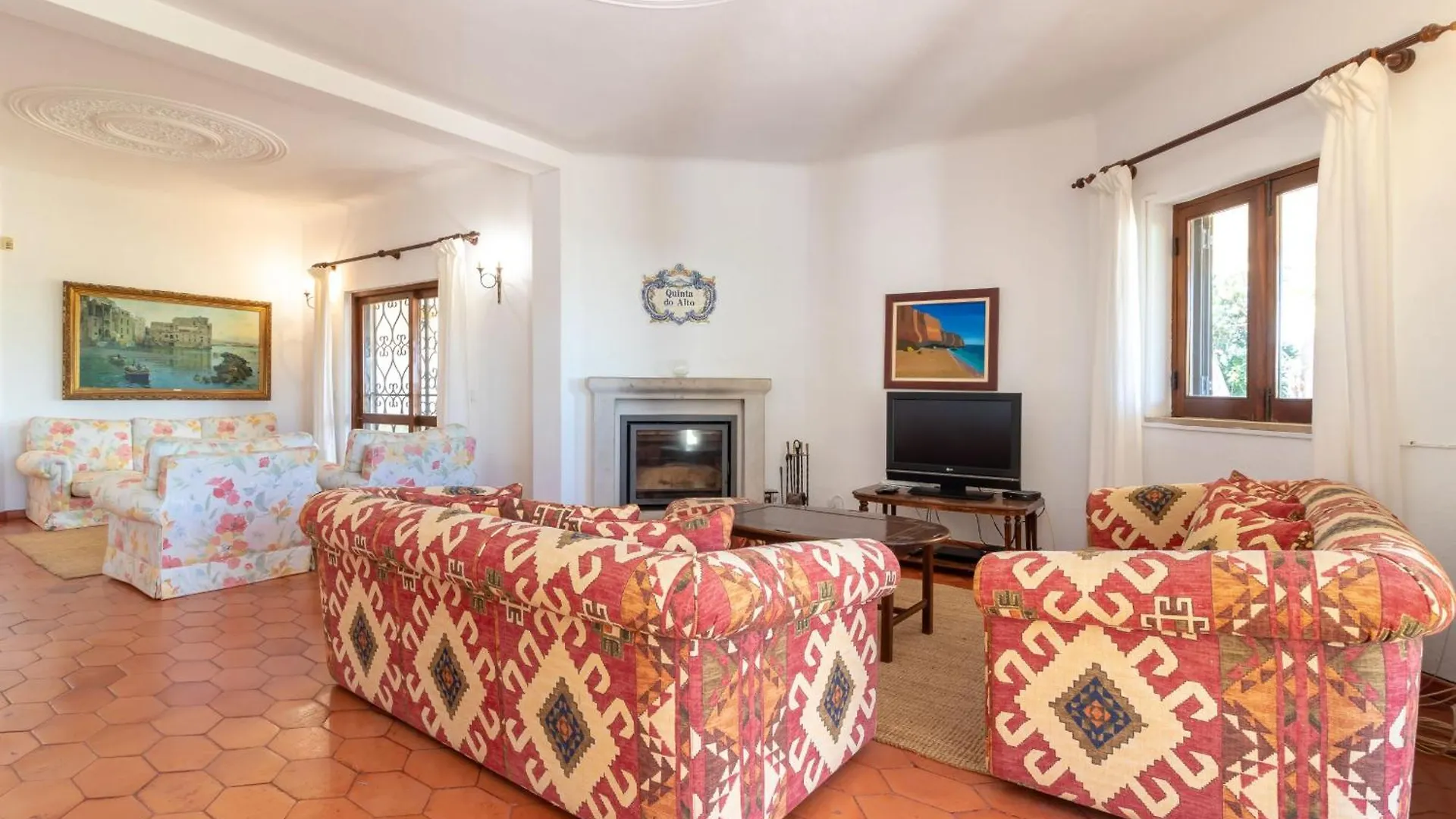 4 Bed Villa, Pool & Tennis Court In Carvoeiro Carvoeiro  Villa Carvoeiro (Lagoa)